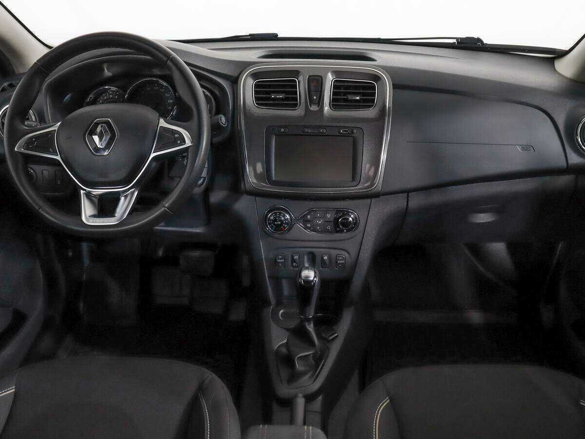 Renault Logan с пробегом — 2018 год. Фото: #11