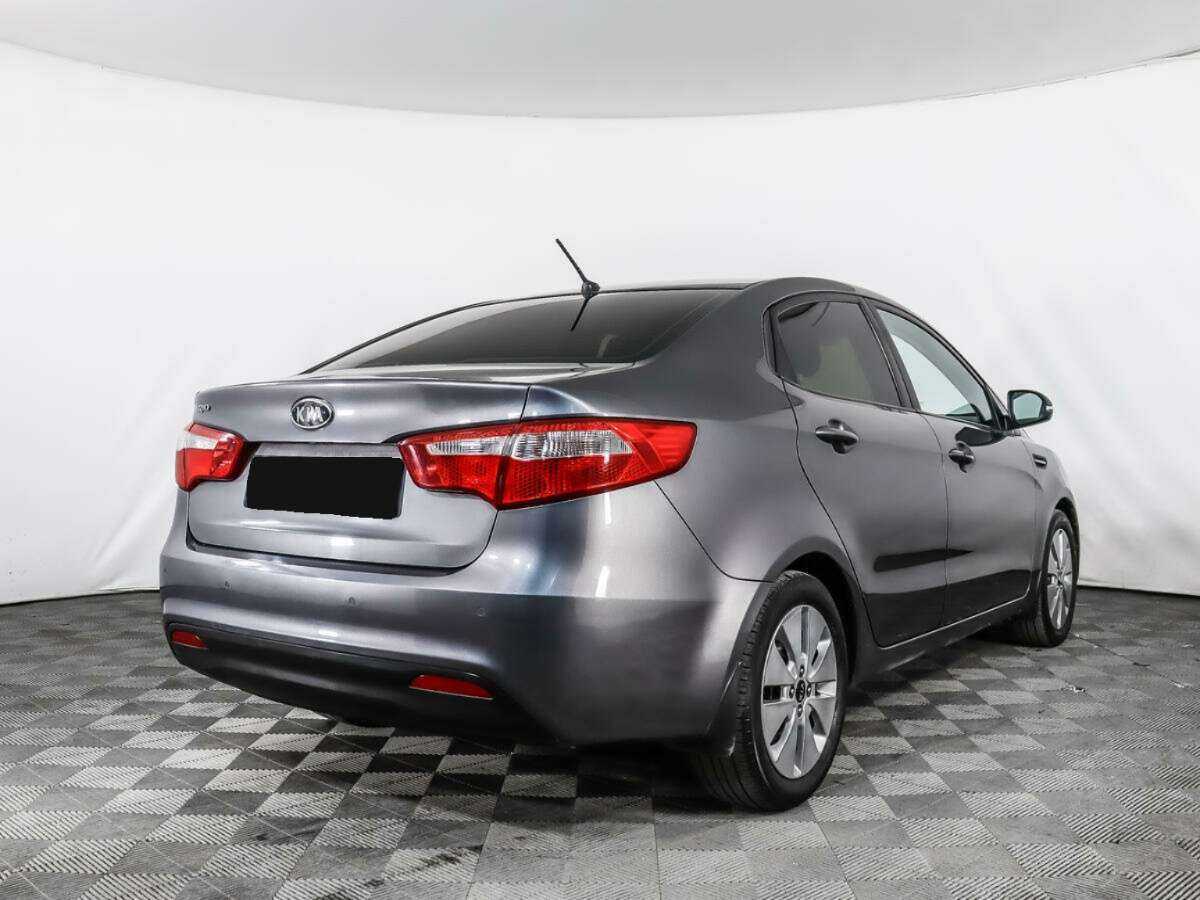 Kia Rio с пробегом — 2012 год. Фото: #3