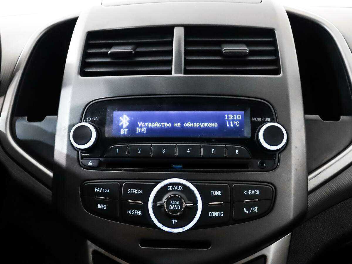 Chevrolet Aveo с пробегом — 2013 год. Фото: #14