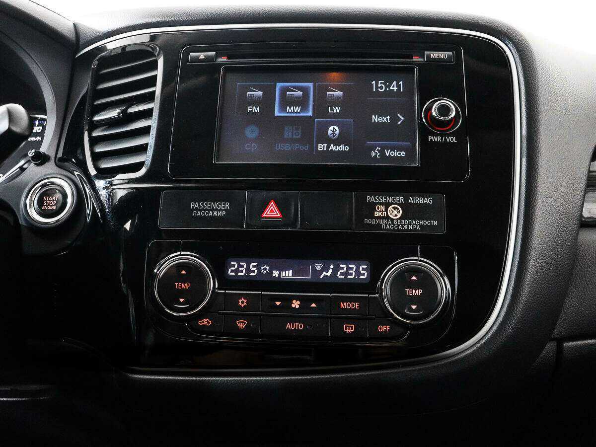 Mitsubishi Outlander с пробегом — 2016 год. Фото: #14