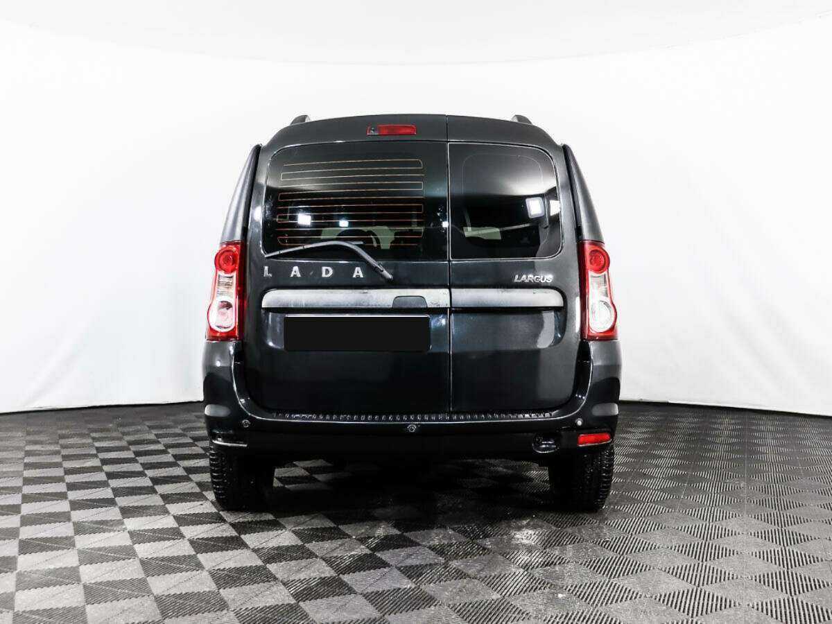 Lada (ВАЗ) Largus с пробегом — 2017 год. Фото: #4