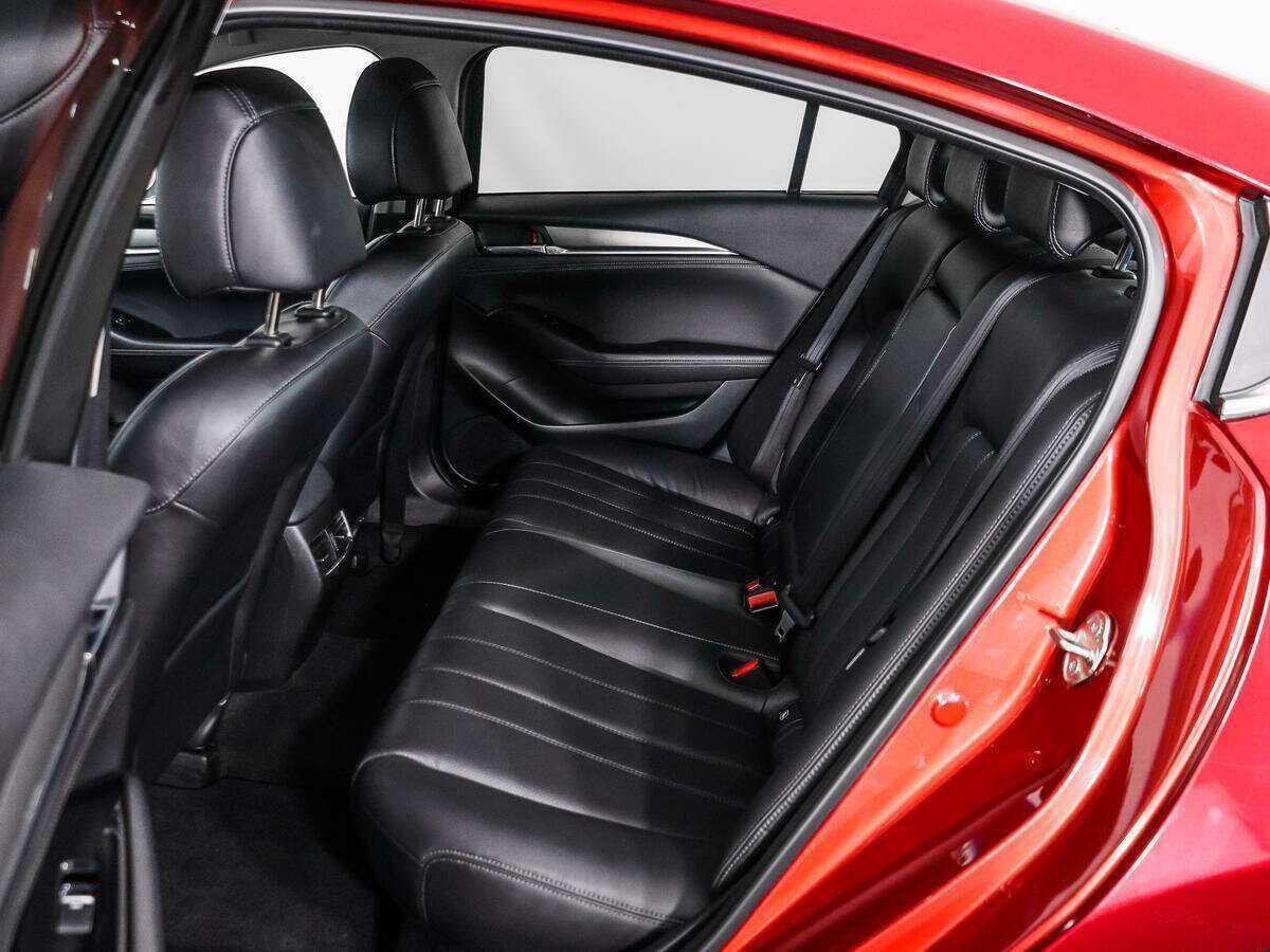 Mazda 6 с пробегом — 2018 год. Фото: #11
