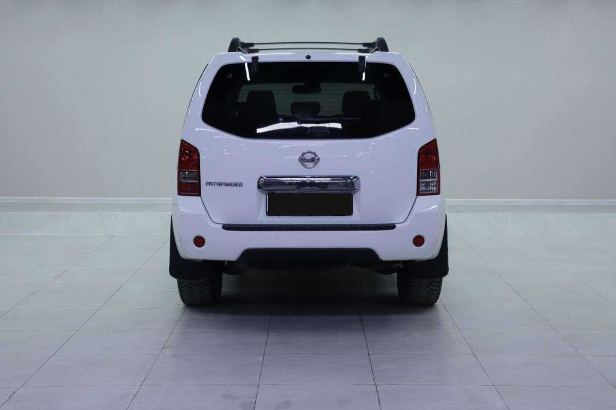 Nissan Pathfinder с пробегом — 2012 год. Фото: #5