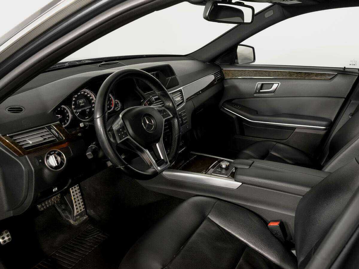 Mercedes-Benz E-Класс с пробегом — 2012 год. Фото: #15