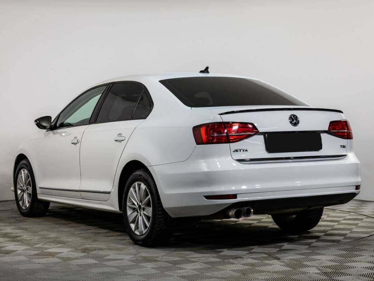 Volkswagen Jetta с пробегом — 2017 год. Фото: #5