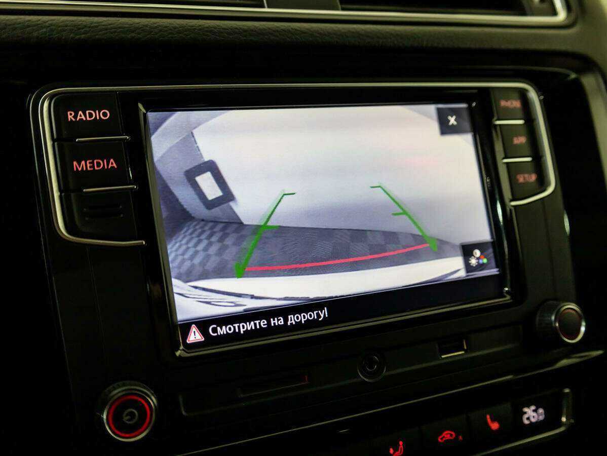 Volkswagen Jetta с пробегом — 2017 год. Фото: #11