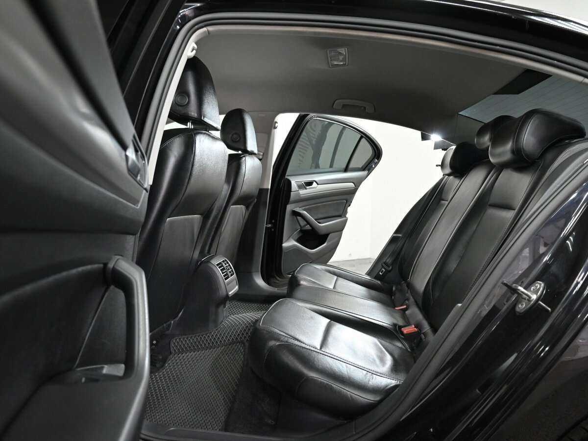 Volkswagen Passat с пробегом — 2016 год. Фото: #11