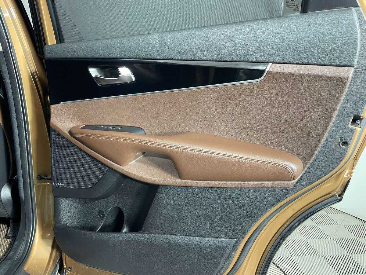 Kia Sorento с пробегом — 2016 год. Фото: #27