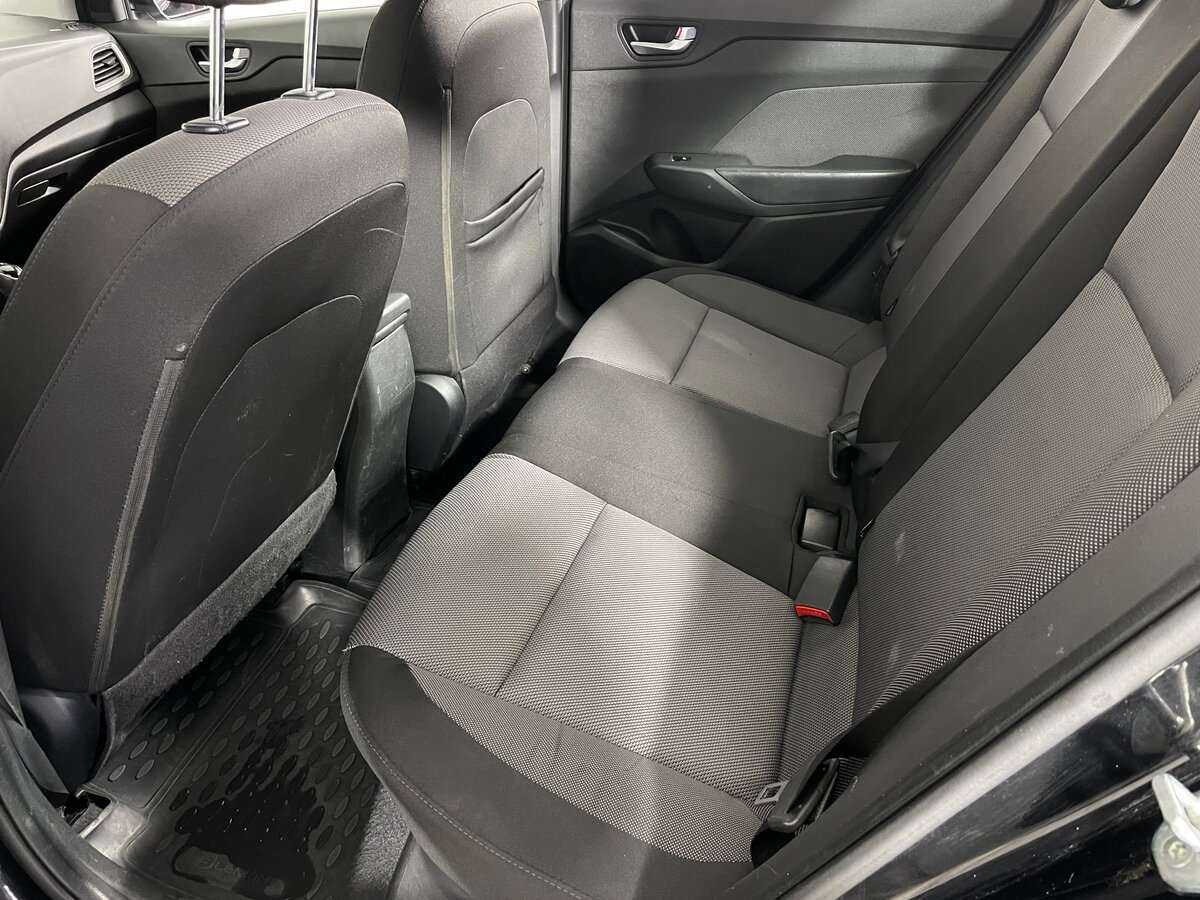 Hyundai Solaris с пробегом — 2017 год. Фото: #18