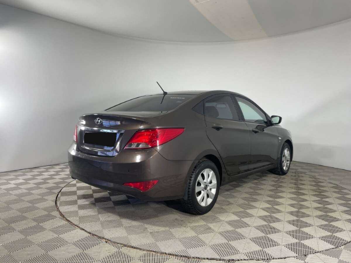 Hyundai Solaris с пробегом — 2016 год. Фото: #3