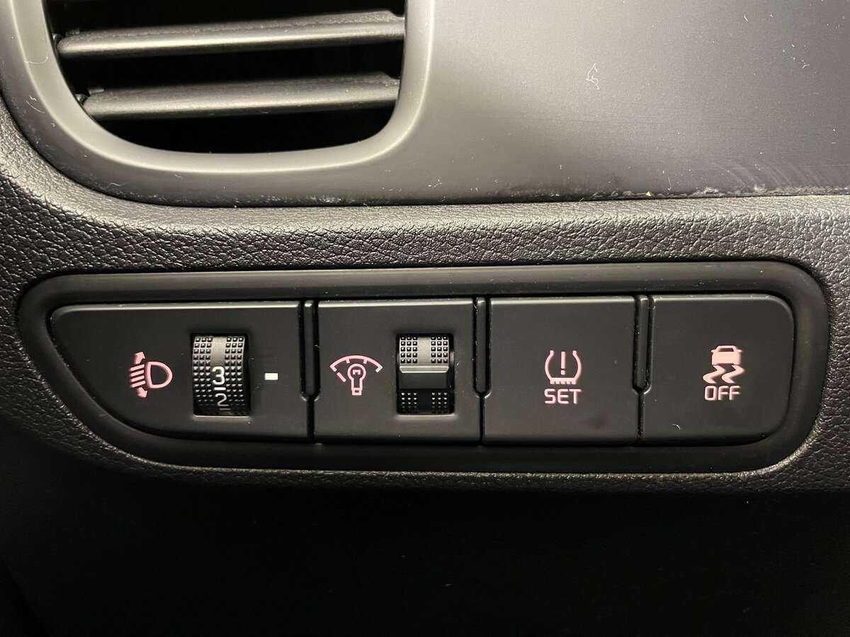 Kia Rio с пробегом — 2020 год. Фото: #18