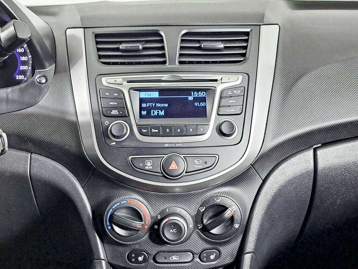 Hyundai Solaris с пробегом — 2016 год. Фото: #14