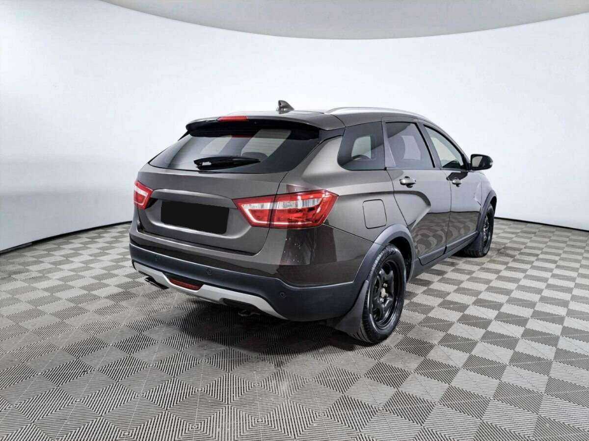 Lada (ВАЗ) Vesta с пробегом — 2017 год. Фото: #4