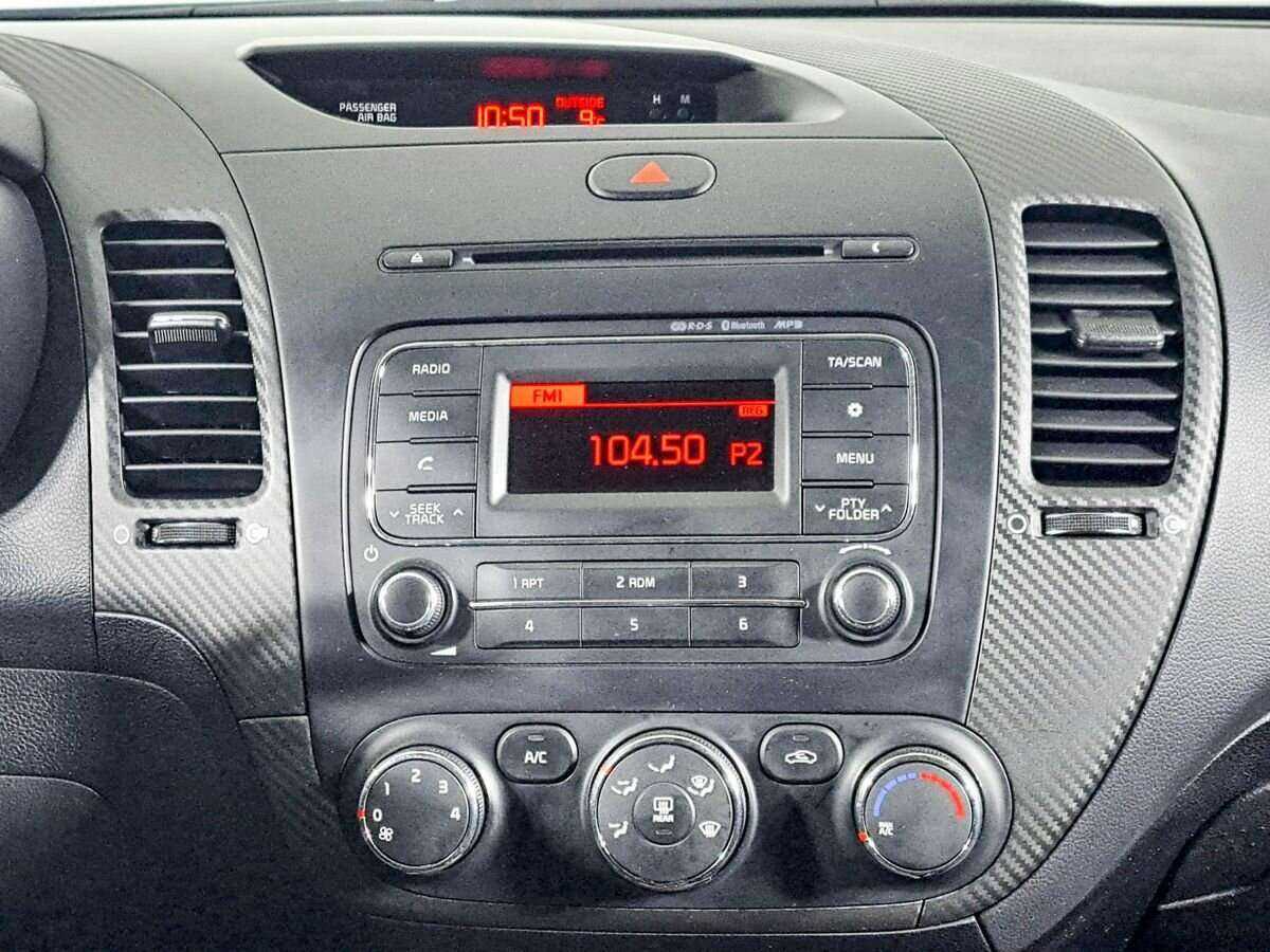 Kia Cerato с пробегом — 2014 год. Фото: #12