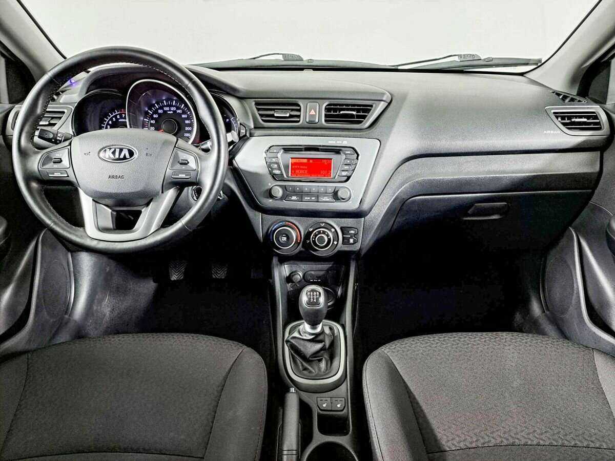 Kia Rio с пробегом — 2014 год. Фото: #11