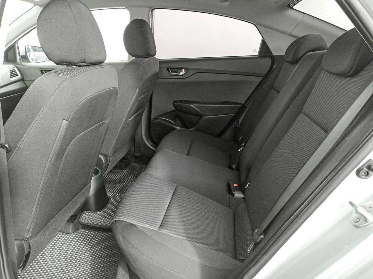 Hyundai Solaris с пробегом — 2020 год. Фото: #11