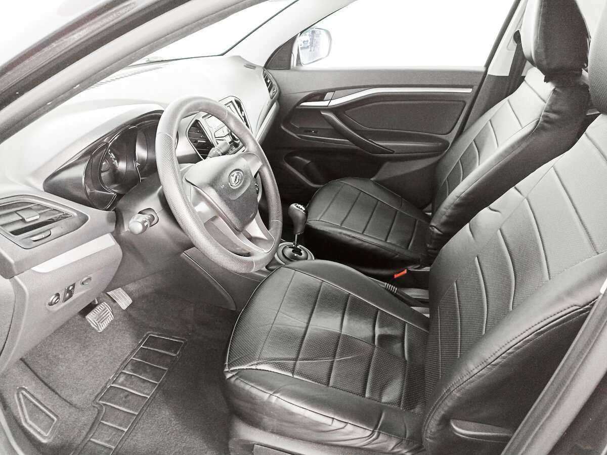 Lada (ВАЗ) Vesta с пробегом — 2015 год. Фото: #12