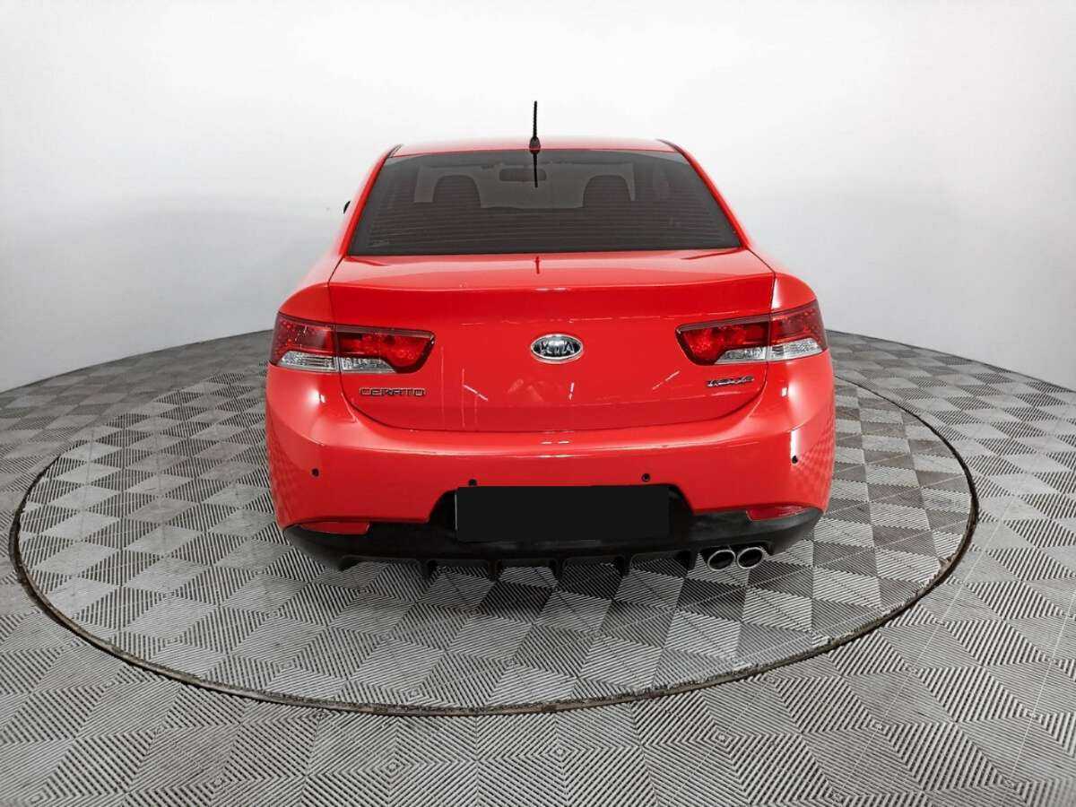 Kia Cerato с пробегом — 2012 год. Фото: #5