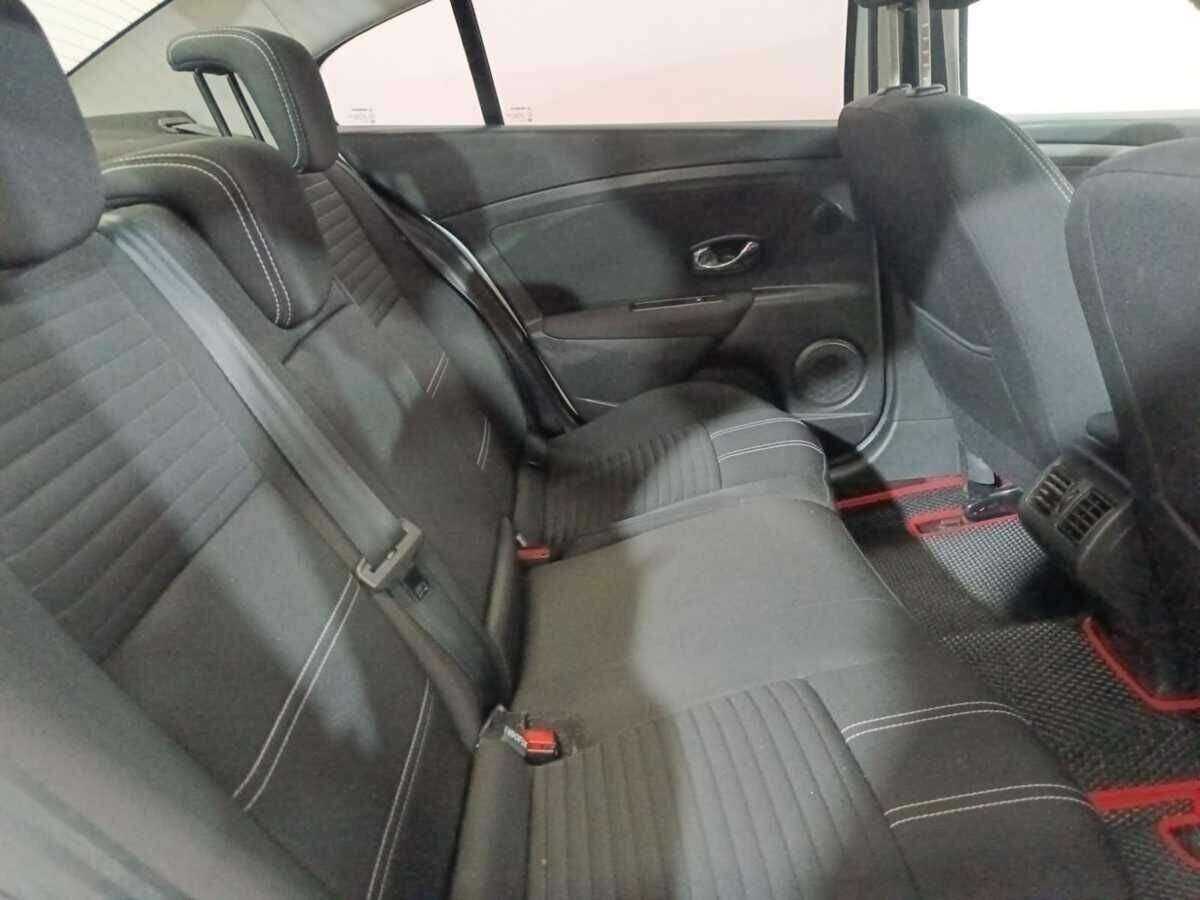 Renault Fluence с пробегом — 2016 год. Фото: #10