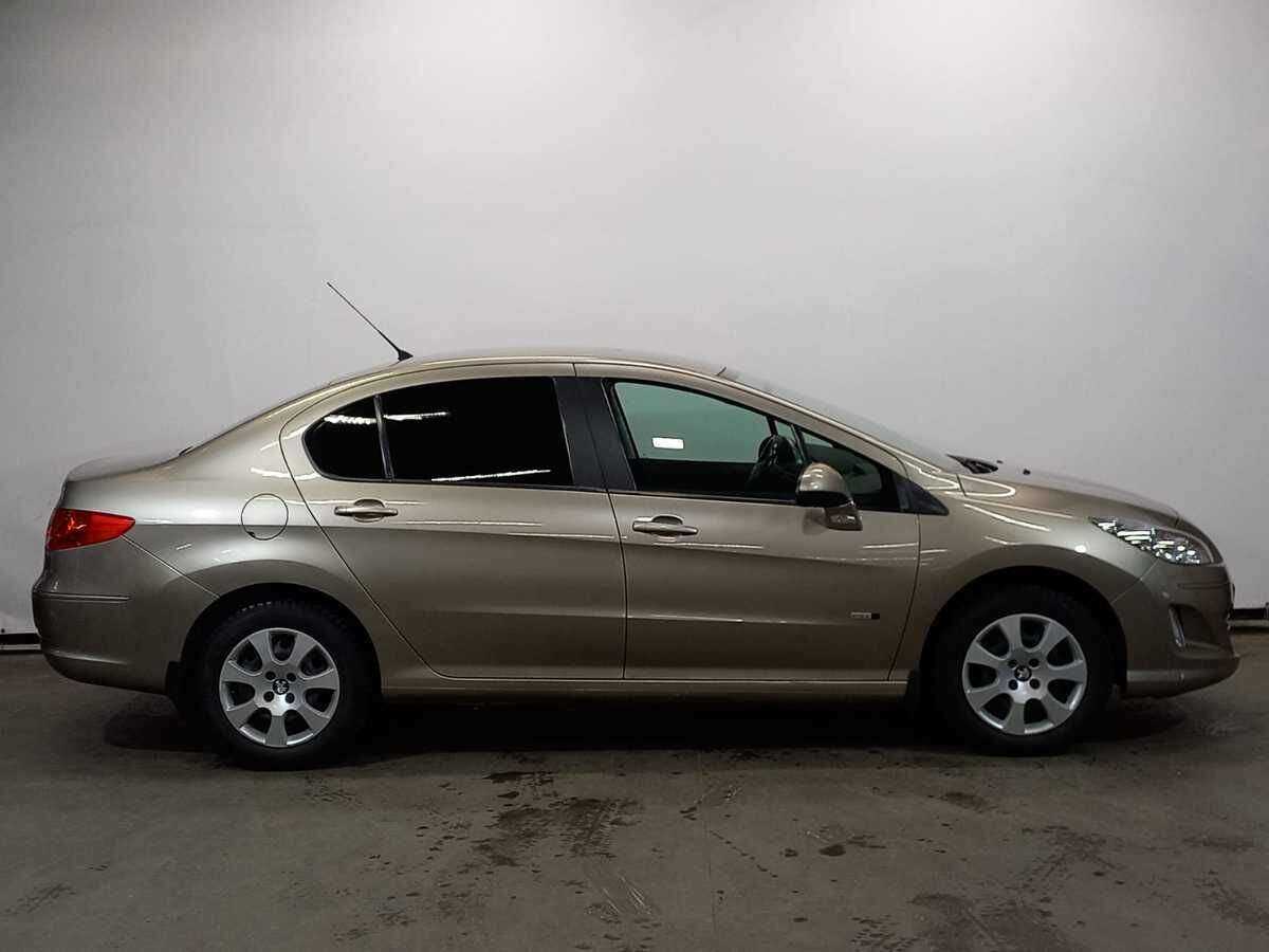 Peugeot 408 с пробегом — 2016 год. Фото: #3