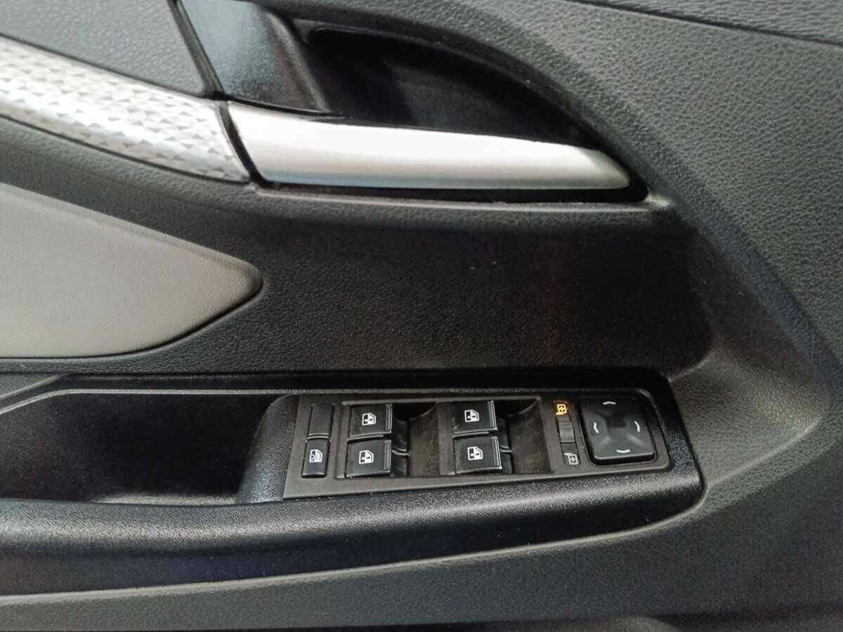 Lada (ВАЗ) Vesta с пробегом — 2021 год. Фото: #17