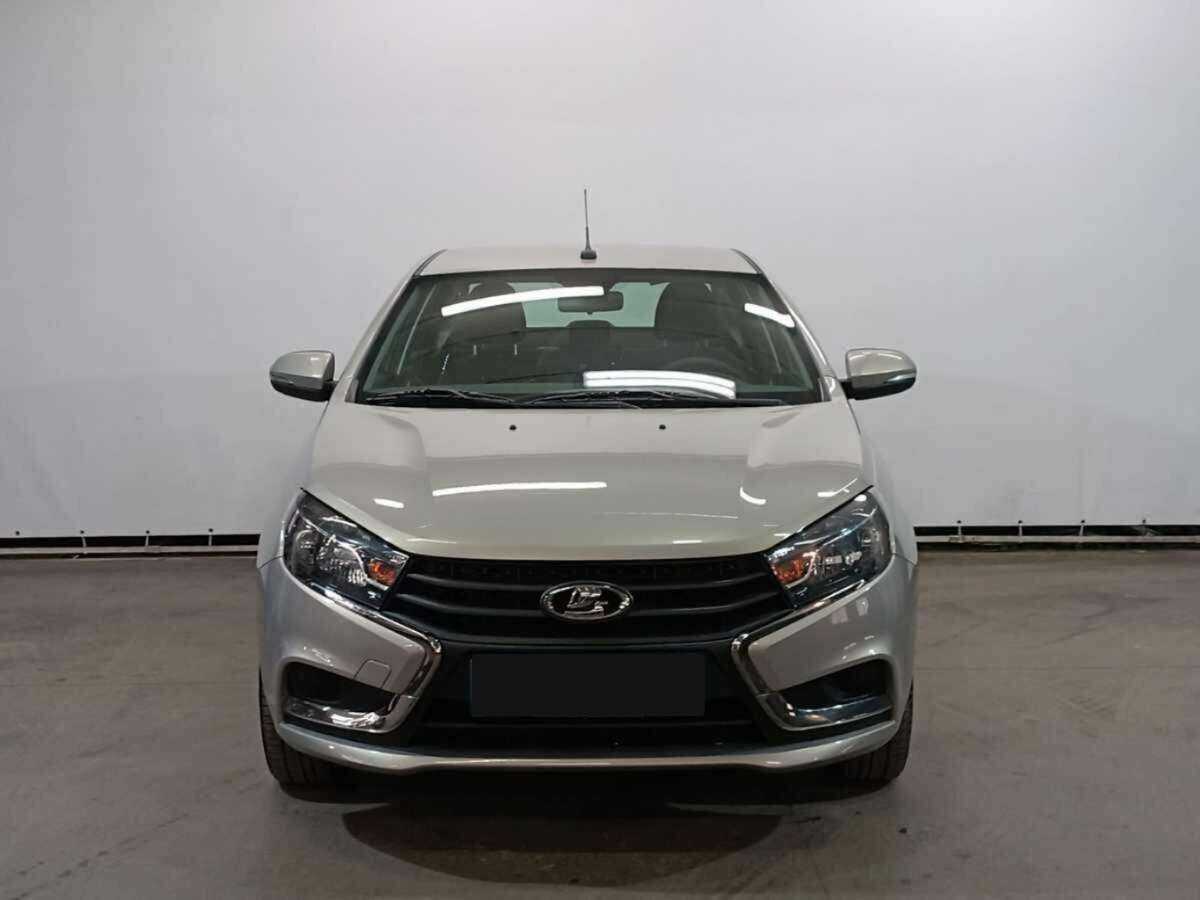 Lada (ВАЗ) Vesta с пробегом — 2018 год. Фото: #1