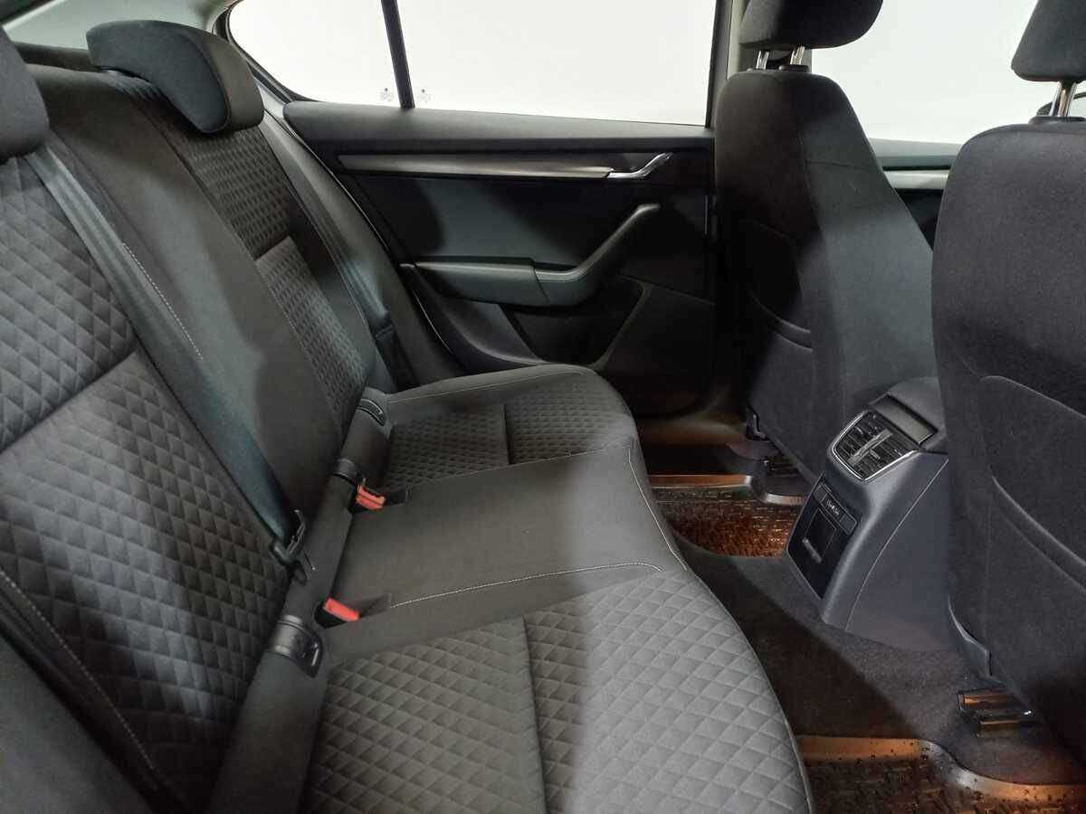 Skoda Octavia с пробегом — 2018 год. Фото: #10