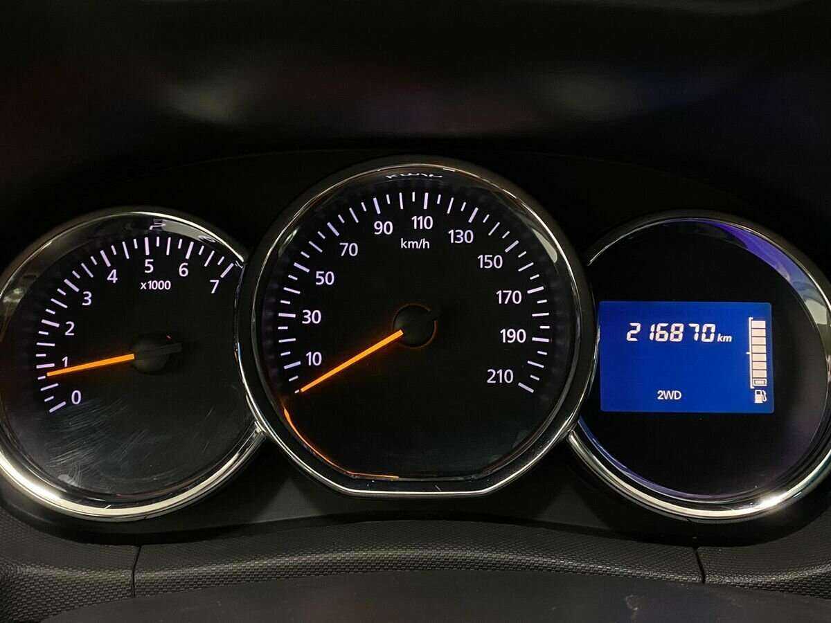 Renault Duster с пробегом — 2015 год. Фото: #11