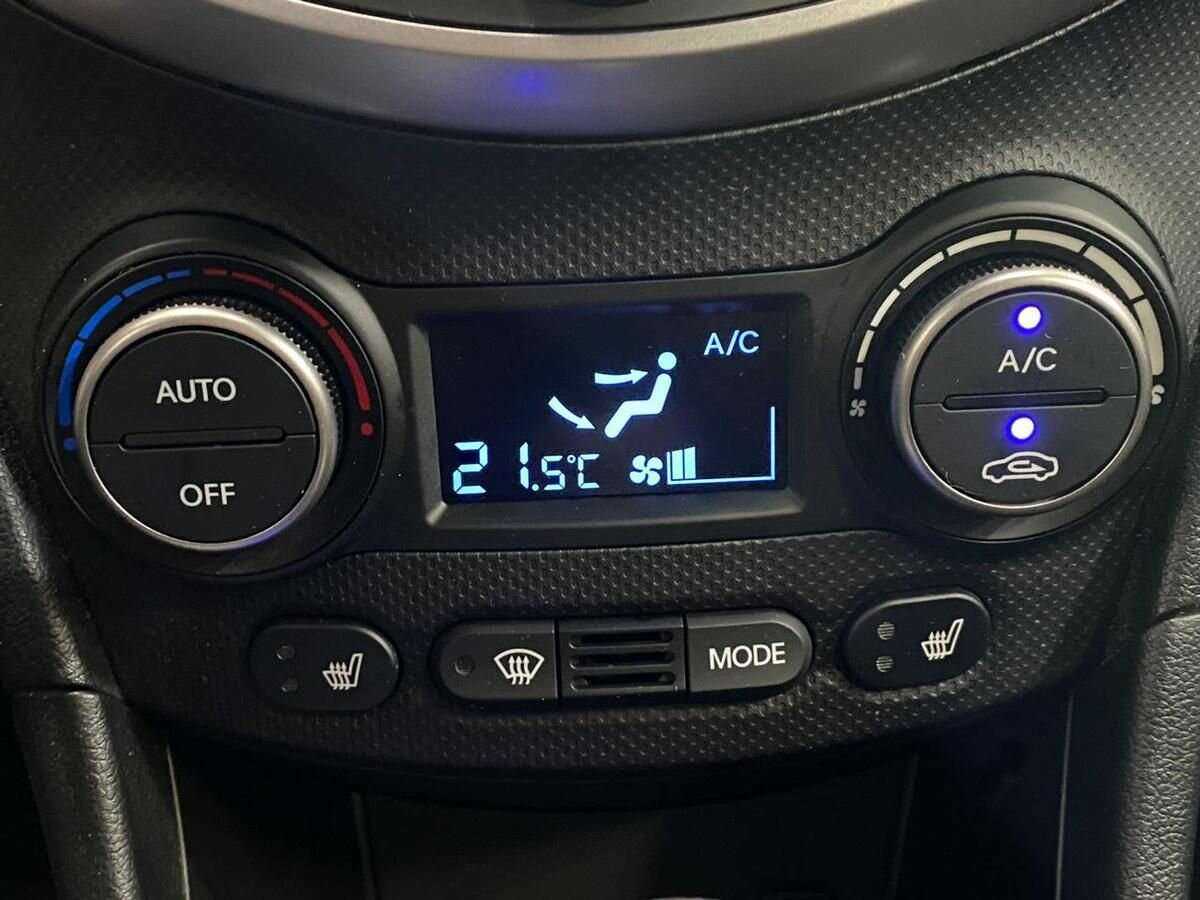 Hyundai Solaris с пробегом — 2015 год. Фото: #14