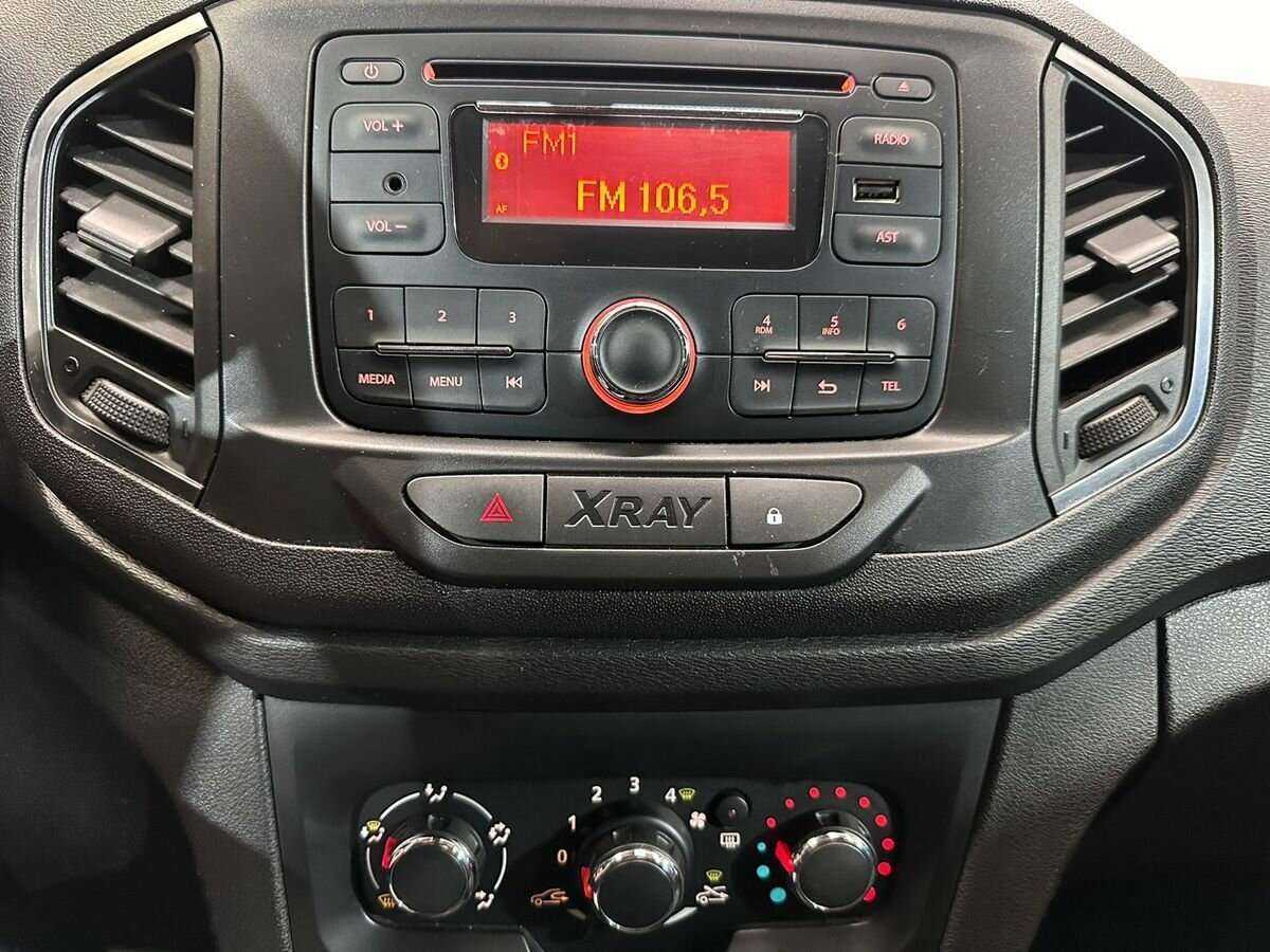 Lada (ВАЗ) XRAY с пробегом — 2016 год. Фото: #11