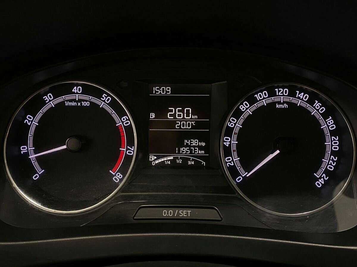 Skoda Rapid с пробегом — 2018 год. Фото: #11