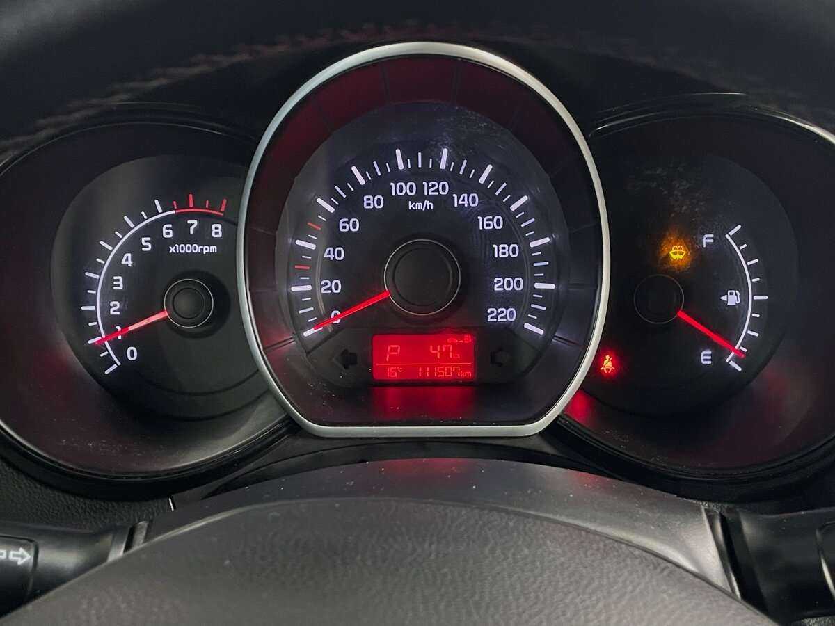 Kia Rio с пробегом — 2017 год. Фото: #10