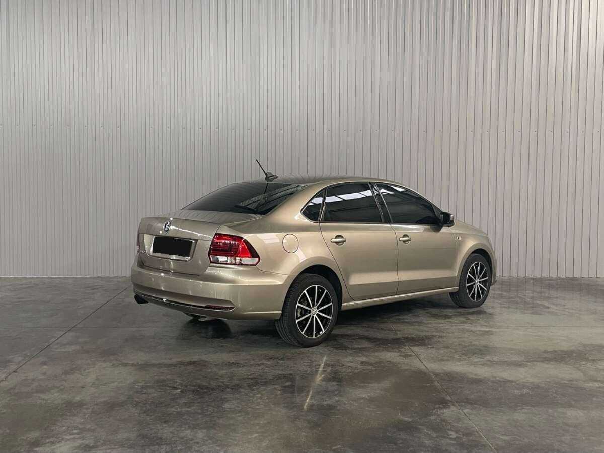 Volkswagen Polo с пробегом — 2017 год. Фото: #4