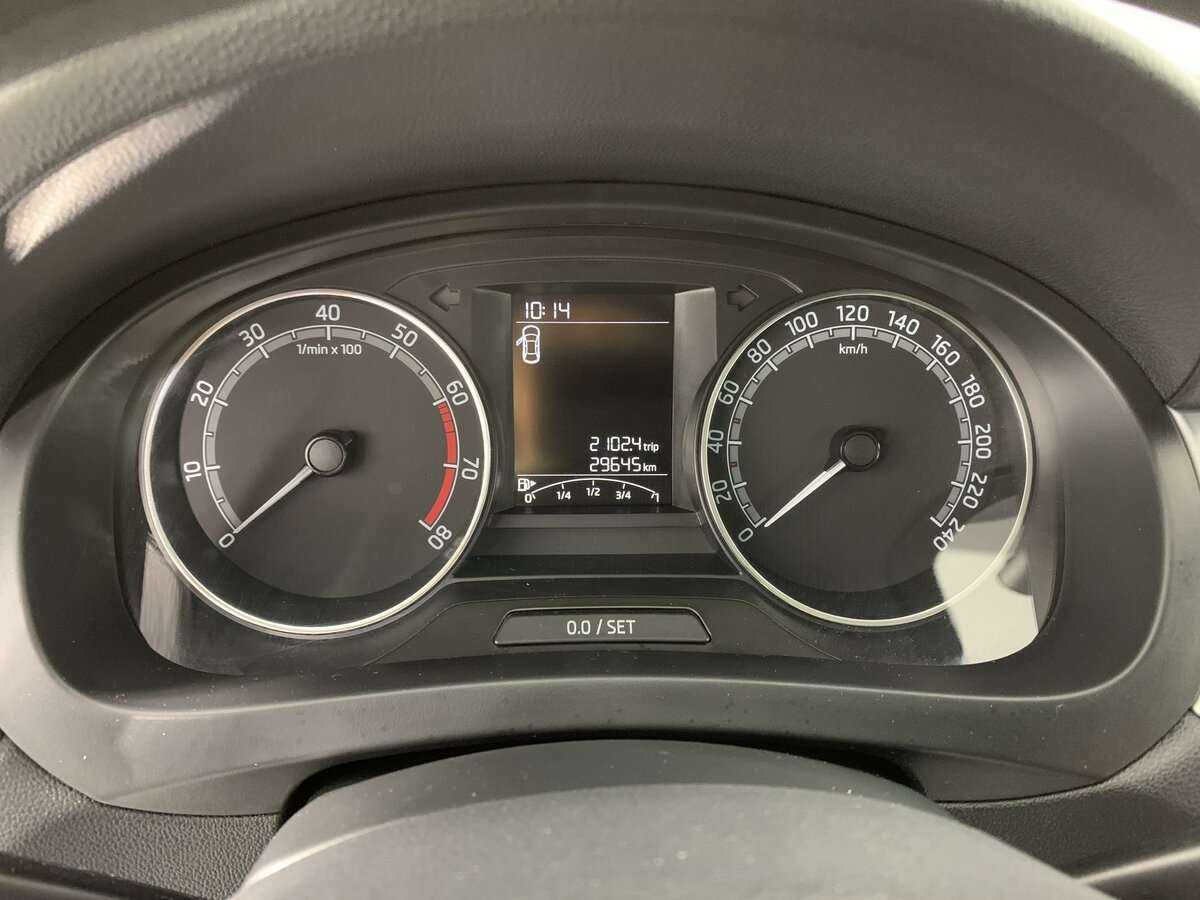 Skoda Rapid с пробегом — 2019 год. Фото: #10