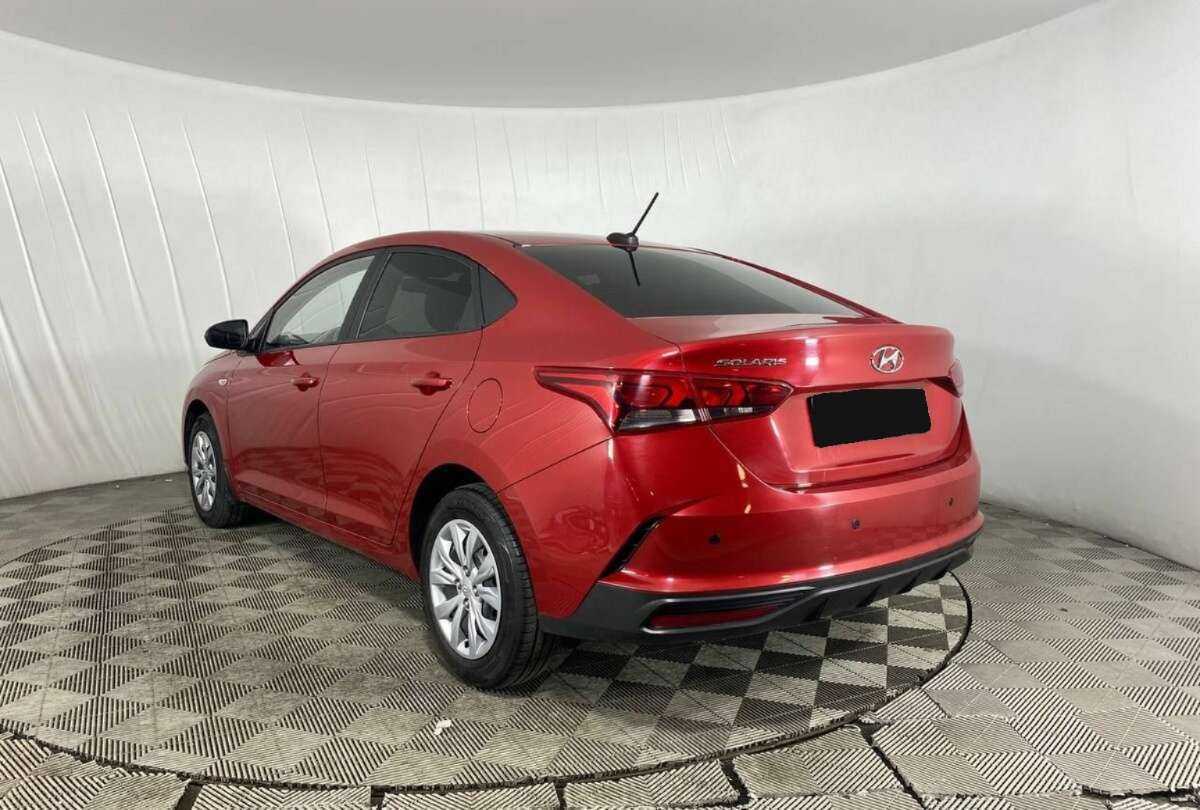 Hyundai Solaris с пробегом — 2021 год. Фото: #6