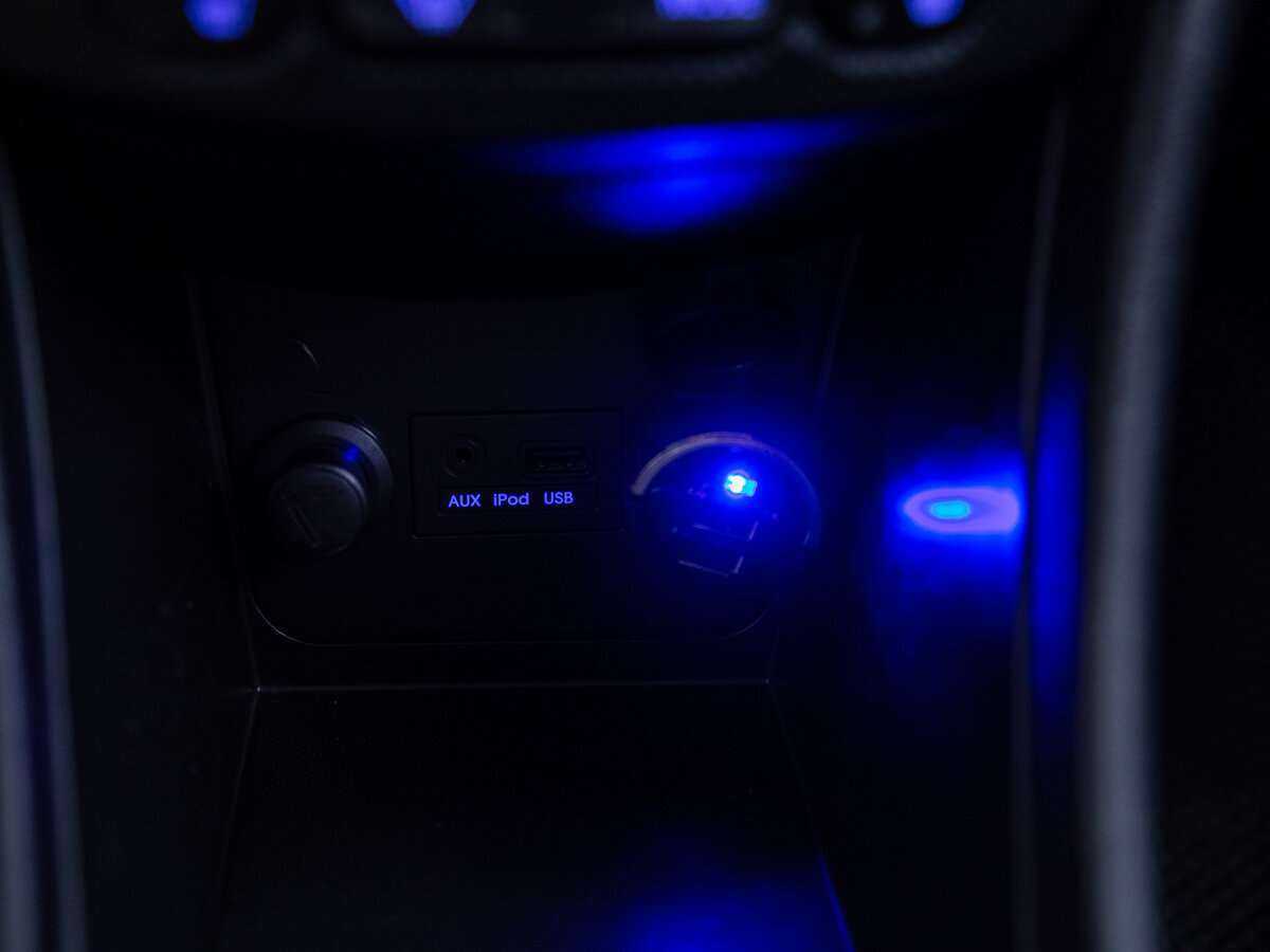 Hyundai Solaris с пробегом — 2012 год. Фото: #17