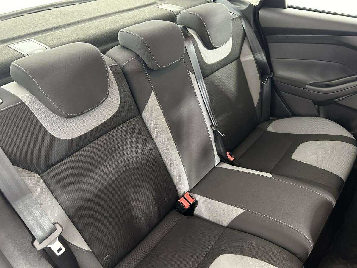 Ford Focus с пробегом — 2014 год. Фото: #14