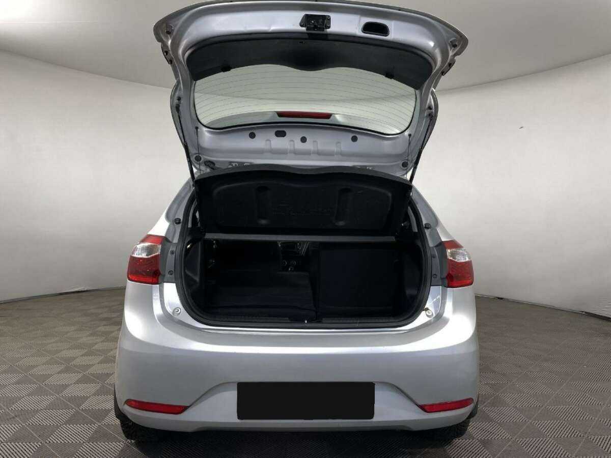 Kia Rio с пробегом — 2013 год. Фото: #17