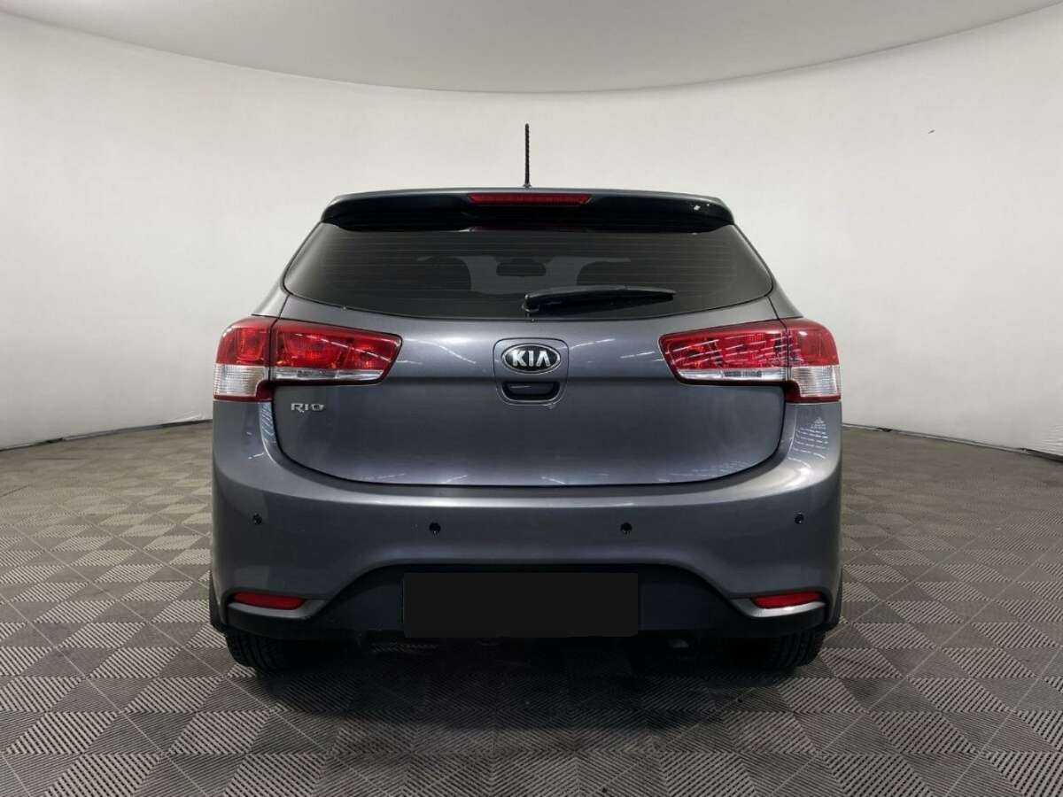 Kia Rio с пробегом — 2016 год. Фото: #2