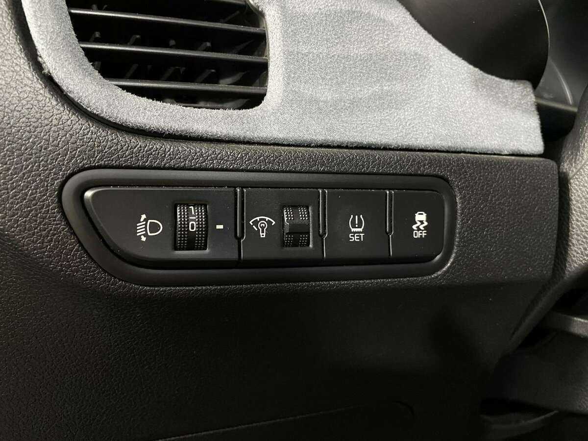 Kia Rio с пробегом — 2017 год. Фото: #8