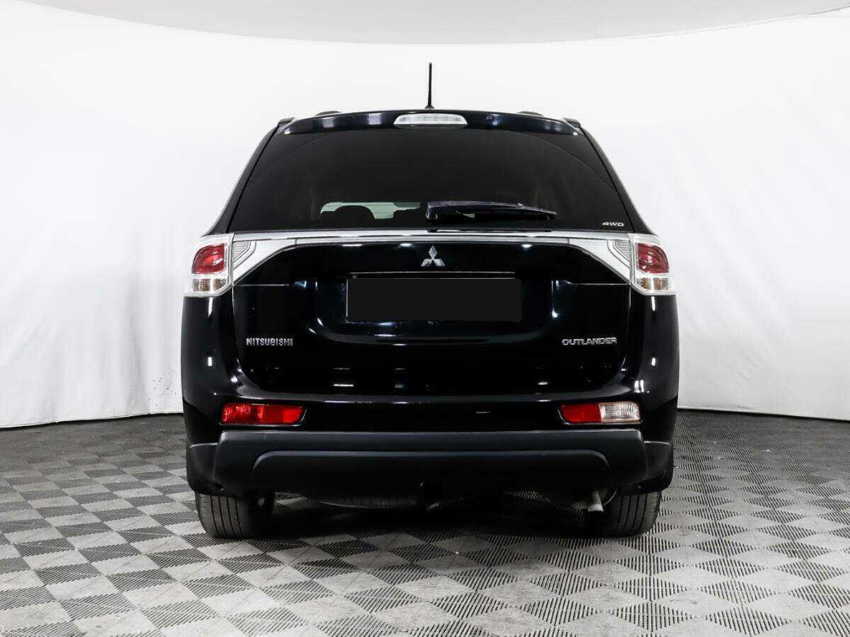 Mitsubishi Outlander с пробегом — 2013 год. Фото: #5