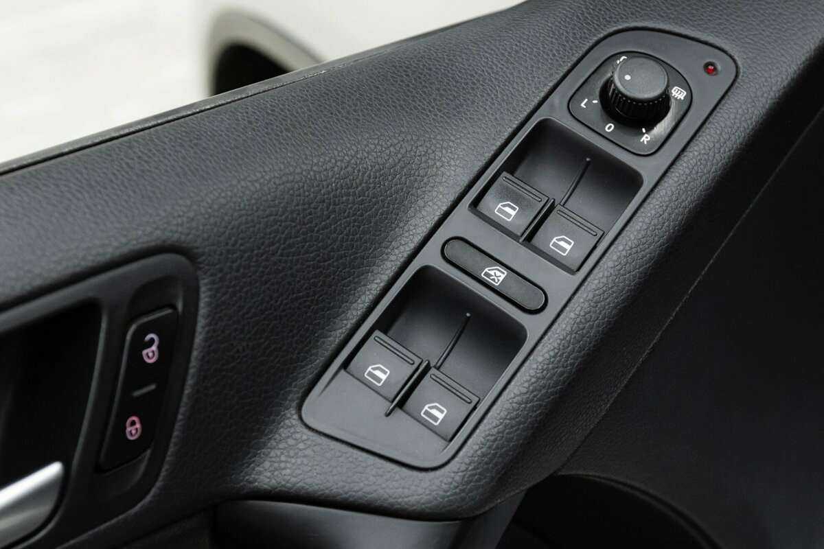 Volkswagen Tiguan с пробегом — 2013 год. Фото: #6