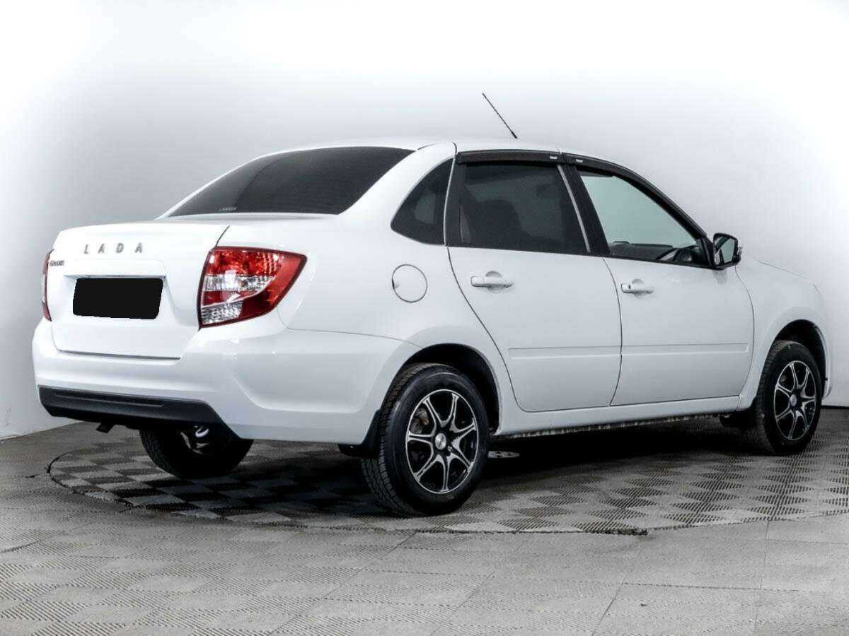 Lada (ВАЗ) Granta с пробегом — 2023 год. Фото: #3