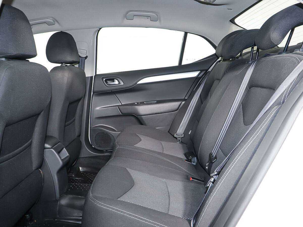 Citroen C4 с пробегом — 2015 год. Фото: #9