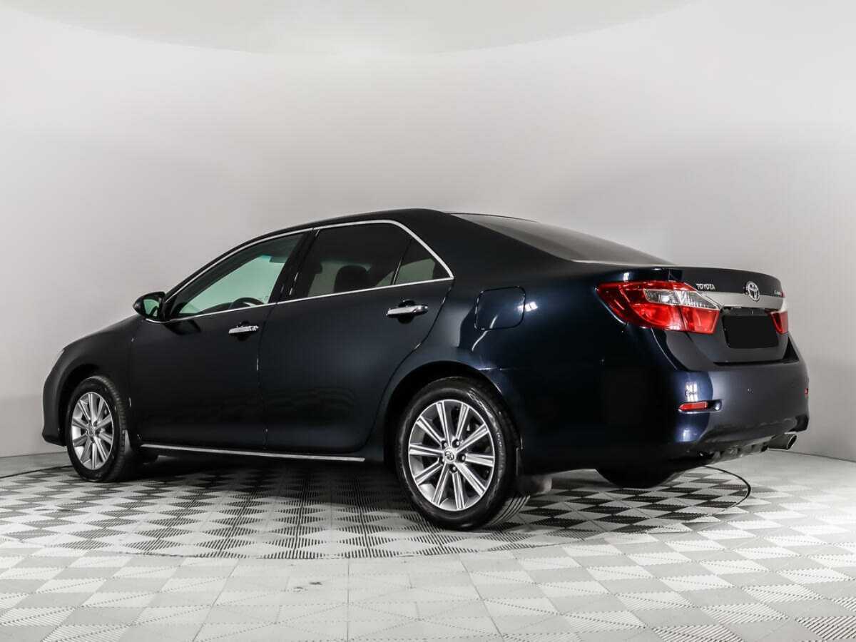 Toyota Camry с пробегом — 2014 год. Фото: #6