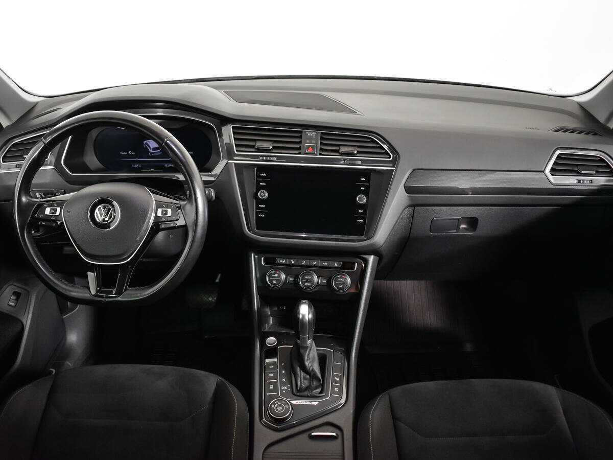 Volkswagen Tiguan с пробегом — 2017 год. Фото: #11