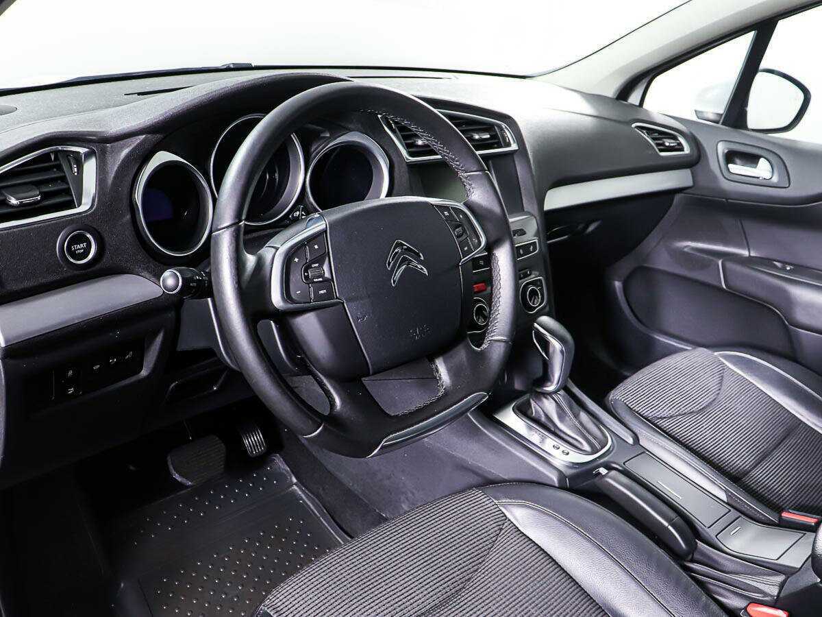 Citroen C4 с пробегом — 2017 год. Фото: #12