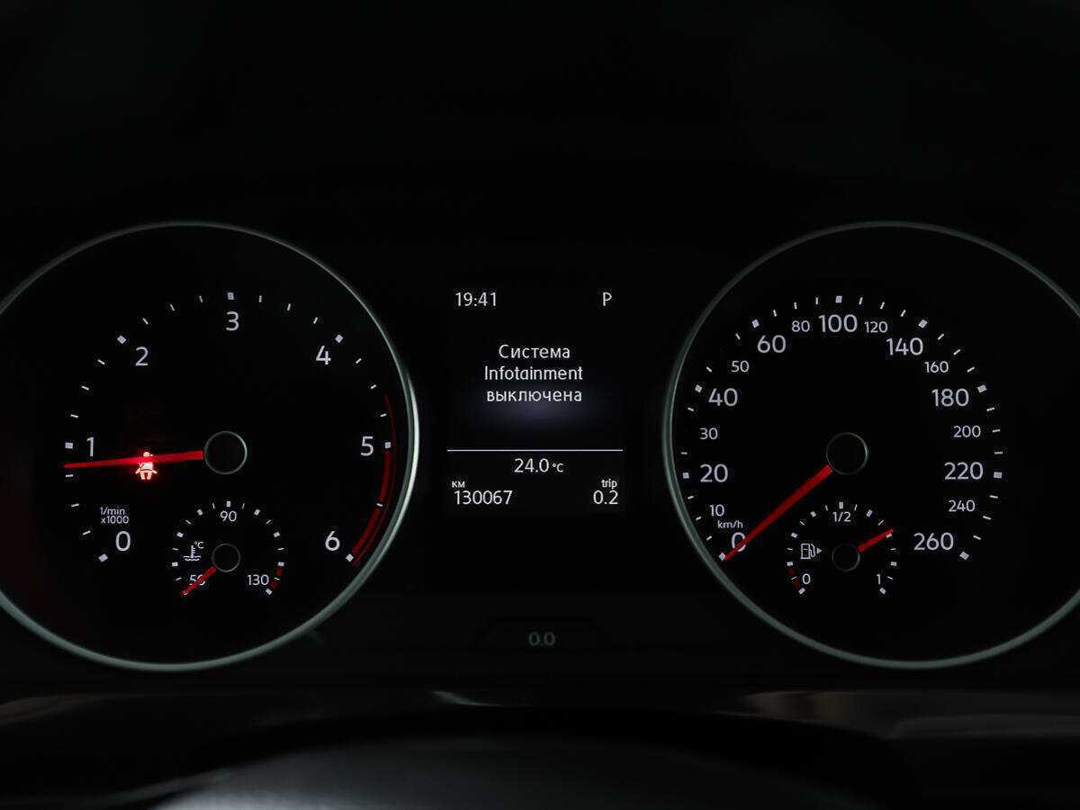 Volkswagen Tiguan с пробегом — 2018 год. Фото: #12