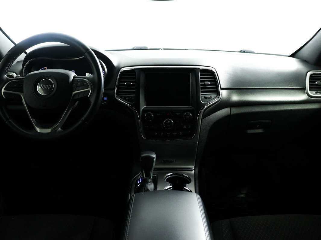 Jeep Grand Cherokee с пробегом — 2018 год. Фото: #10