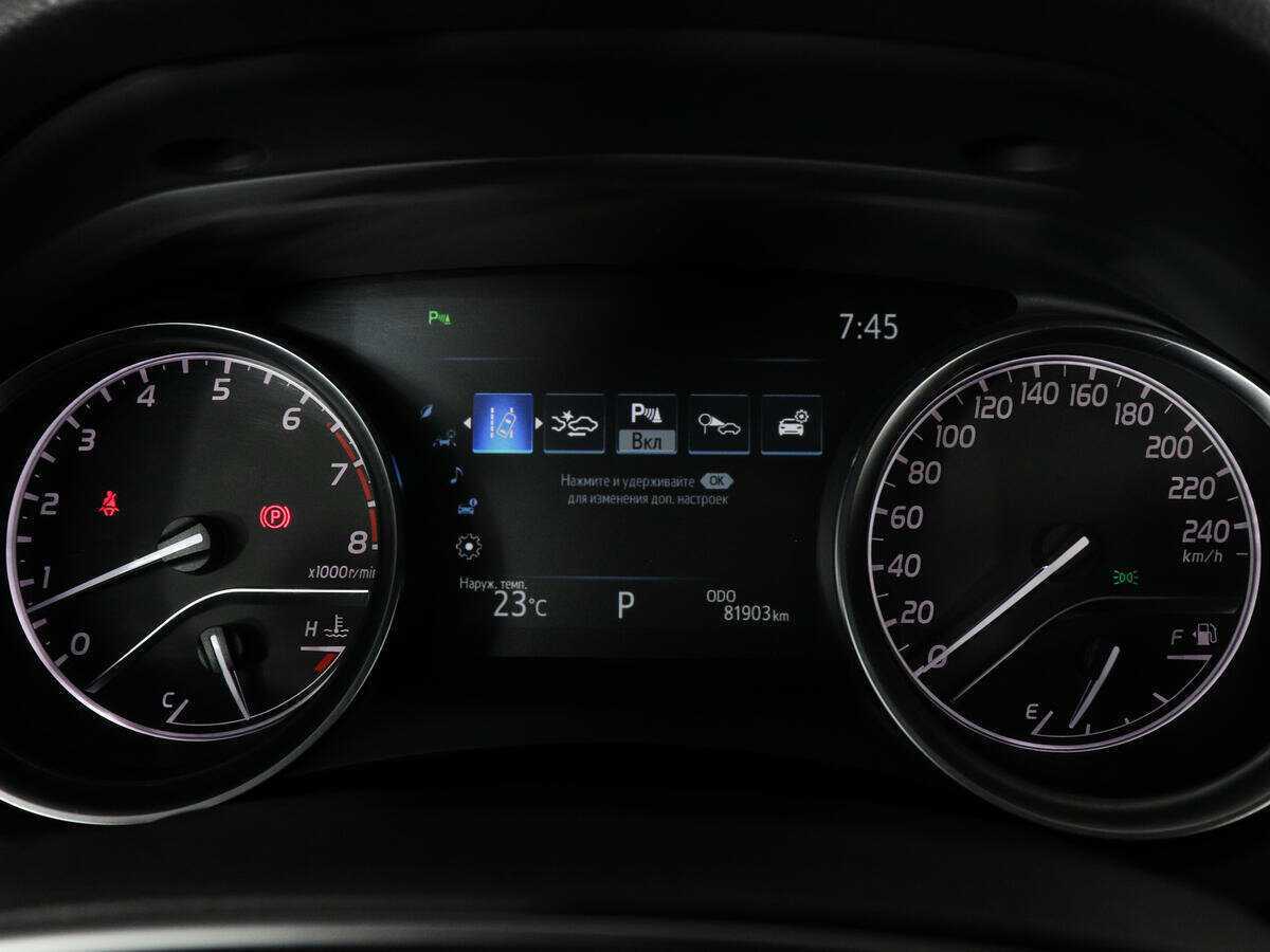 Toyota Camry с пробегом — 2020 год. Фото: #10